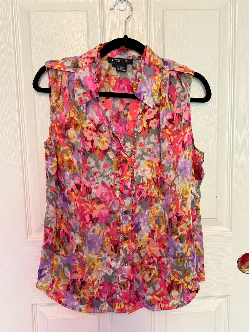 Etcetera Multicolor Floral Sleeveless Button-Up Top